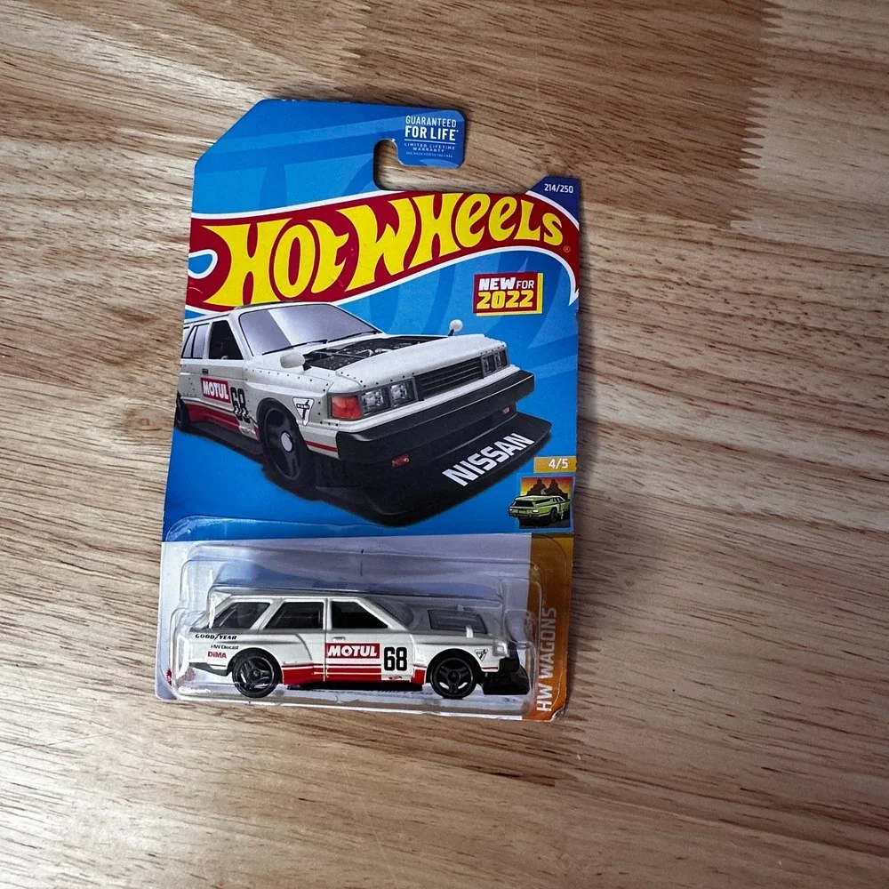 Hot Wheels 2022 Nissan Maxima Drift Car White Motul HW Wagons 4/5 214/250 New